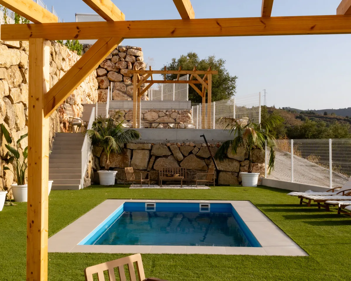 8d0619b3-09d0-4e6f-8af2-f75e1f51e82a