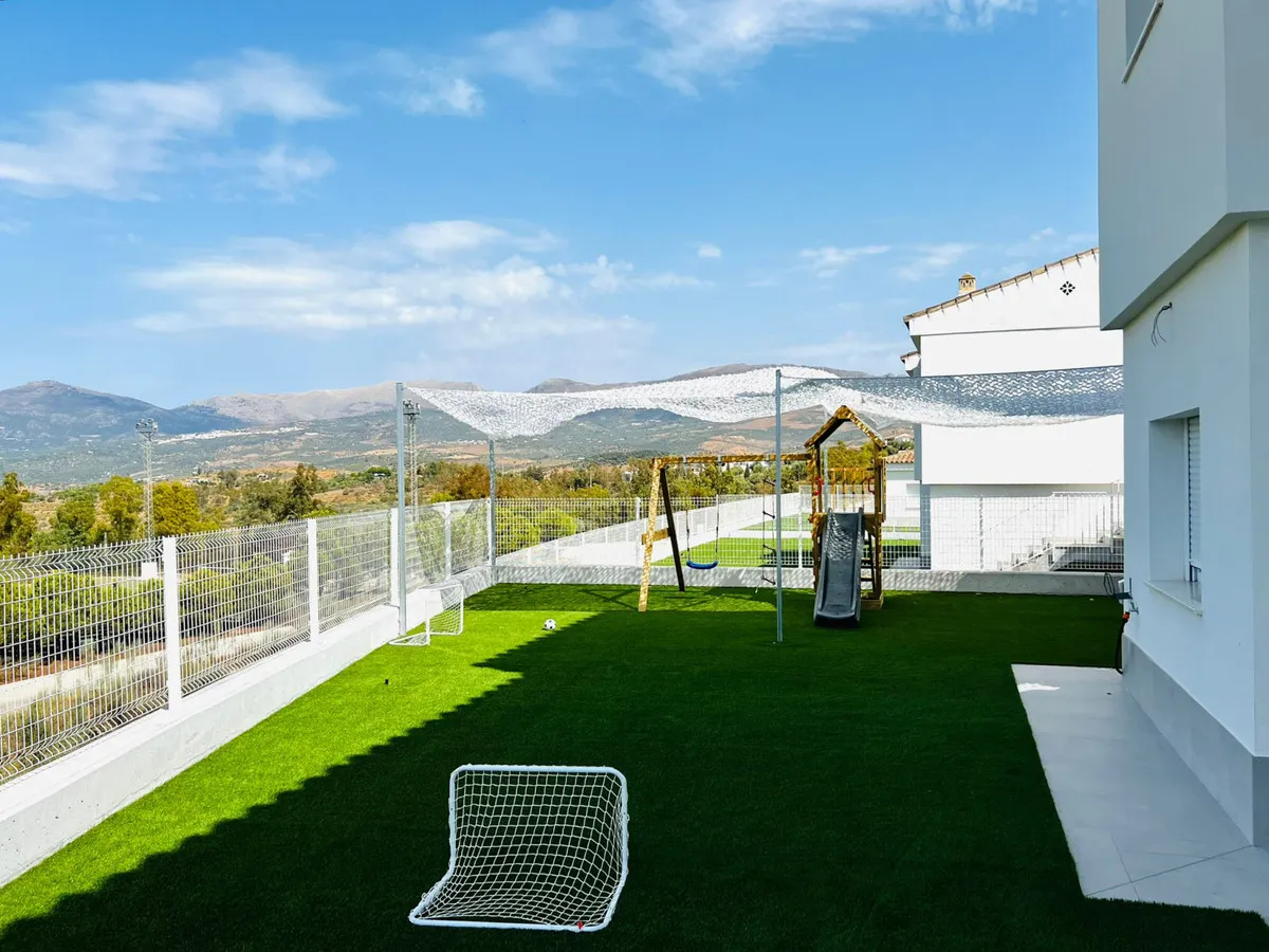 dccae8e0-b209-4904-b1c6-77ff53cd22e2