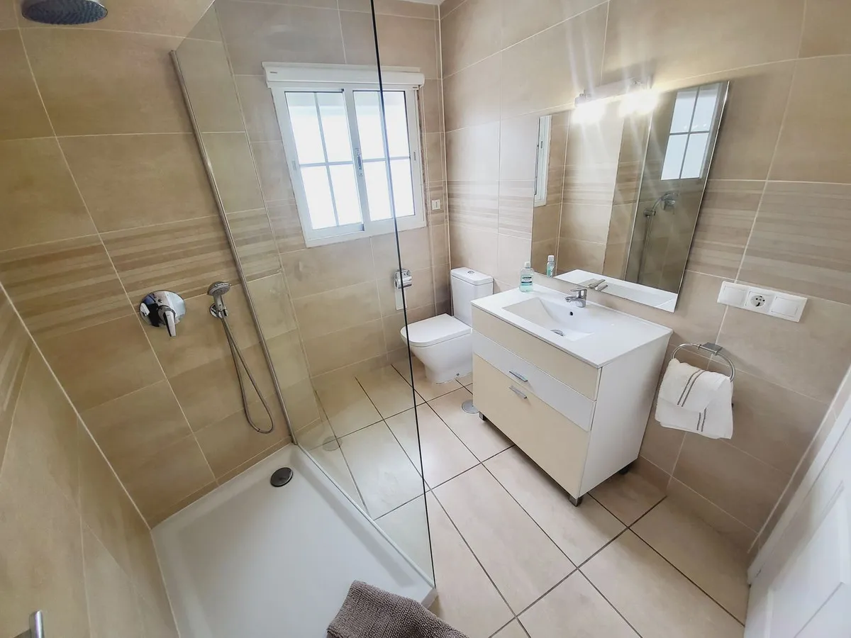 13e05946-819f-42d9-ad32-8e38460b1383