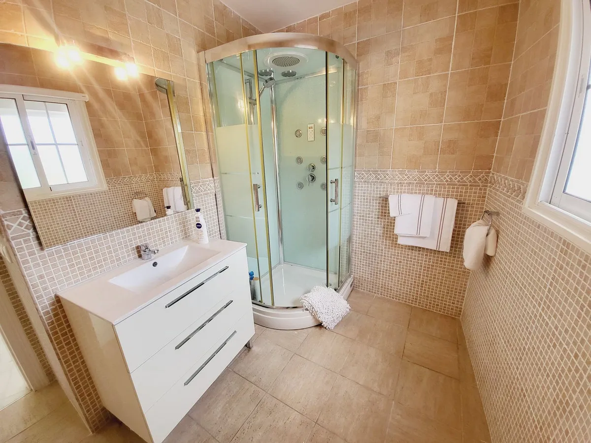 63bbd038-05ef-4d75-b48c-32a2eed03c3c