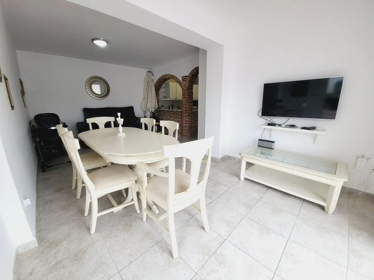 f9bacbff-e9b8-40b2-889c-06eae729d092