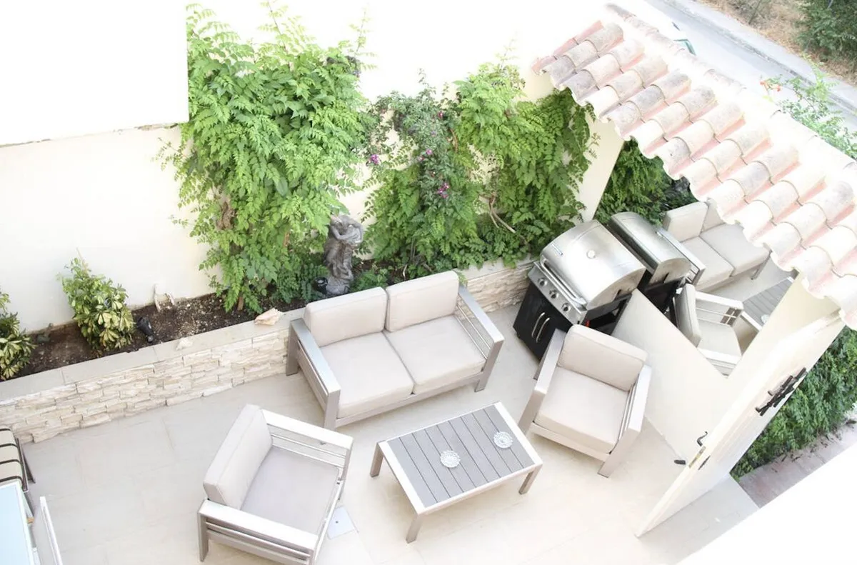 bb5cb8c7-54fd-4484-940b-7bb97b6b3d9f