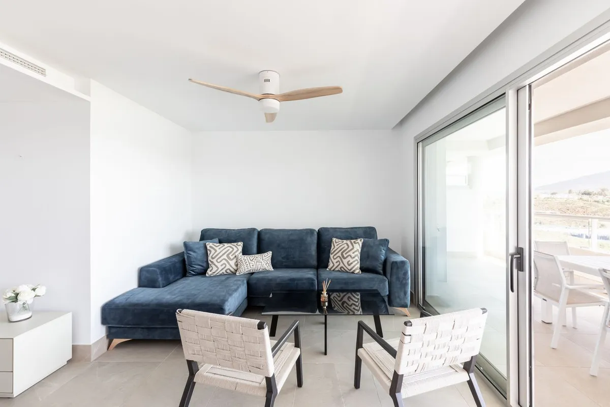 6146c85c-f572-42a0-b5a2-ca12c81b5a2b