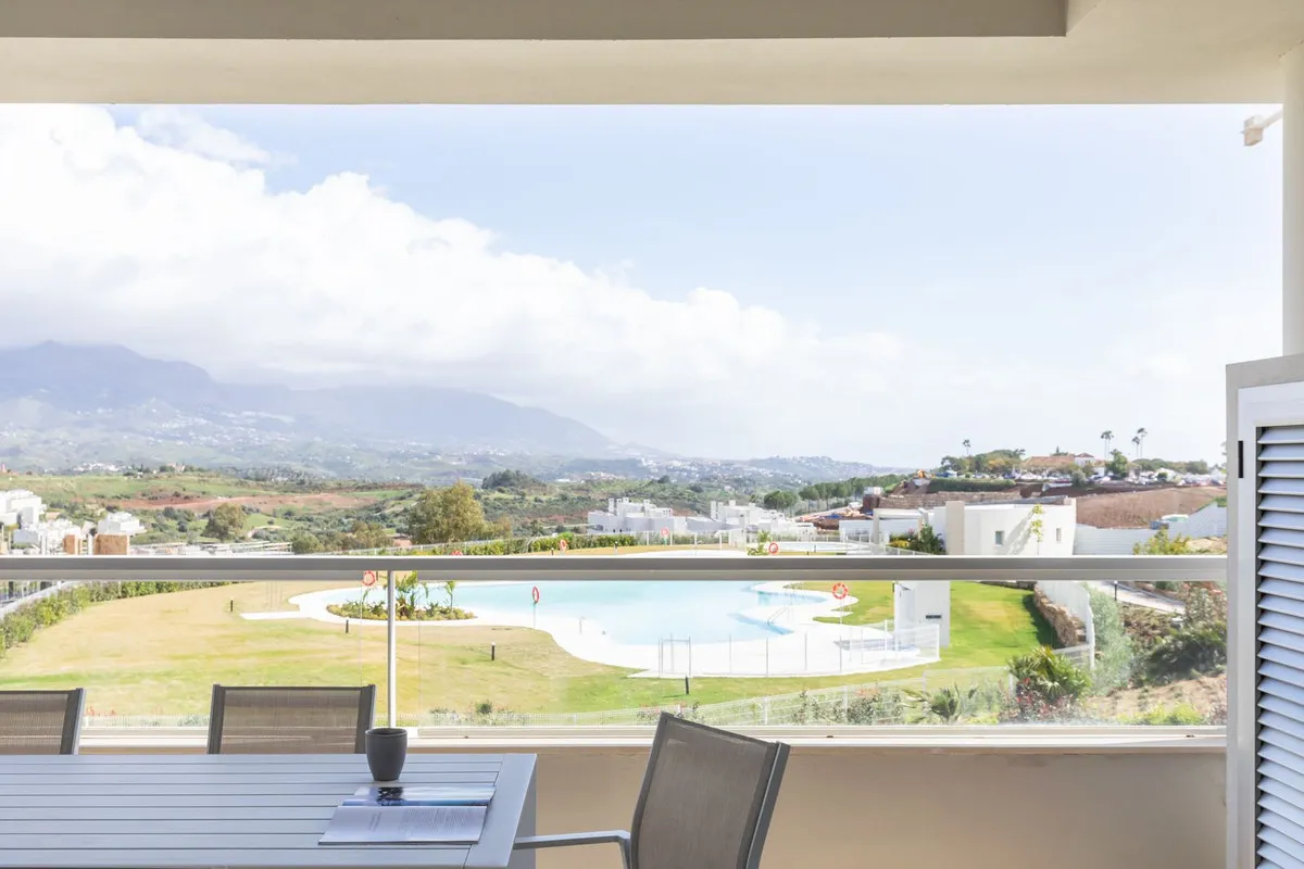 f32b7473-f134-4e7b-b834-9244c4e8b236