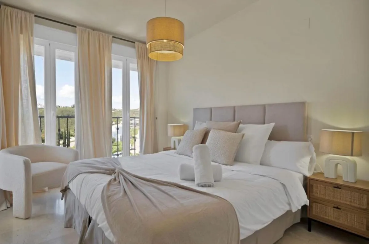 08afd75a-3356-46f9-b252-9aea728af69c