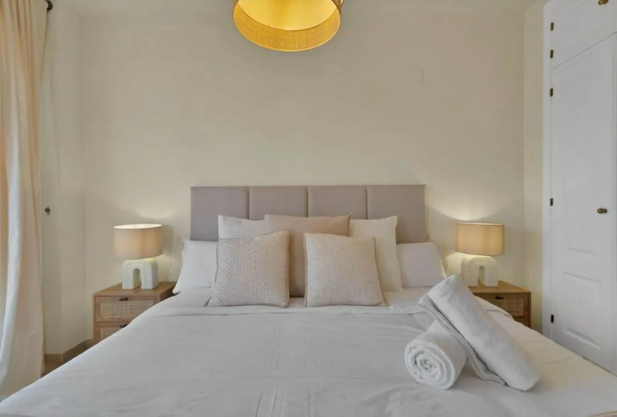 7692ddb7-3266-4df6-96e8-196722d2178e