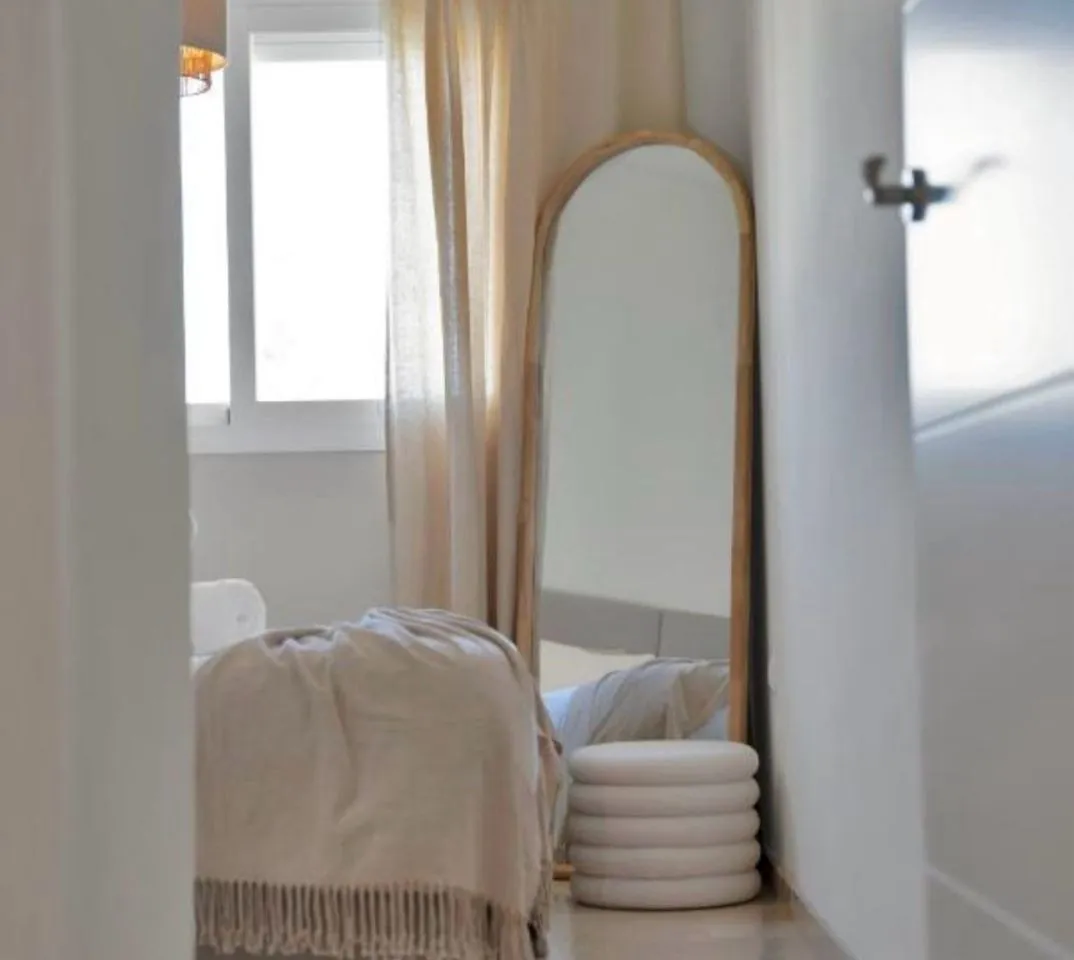 ab5fb67c-9b21-4883-882c-b5f3b32ffb32