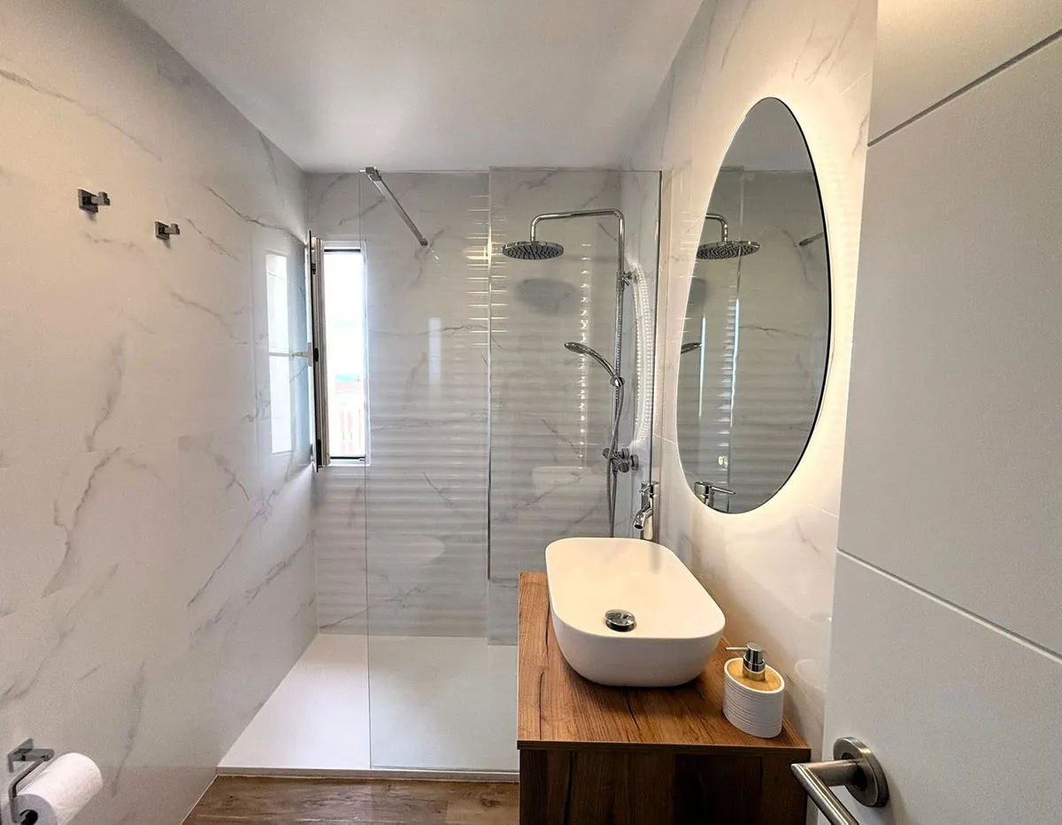 09cec6f2-4a5a-4c2b-83fb-b712f6a4c3d9