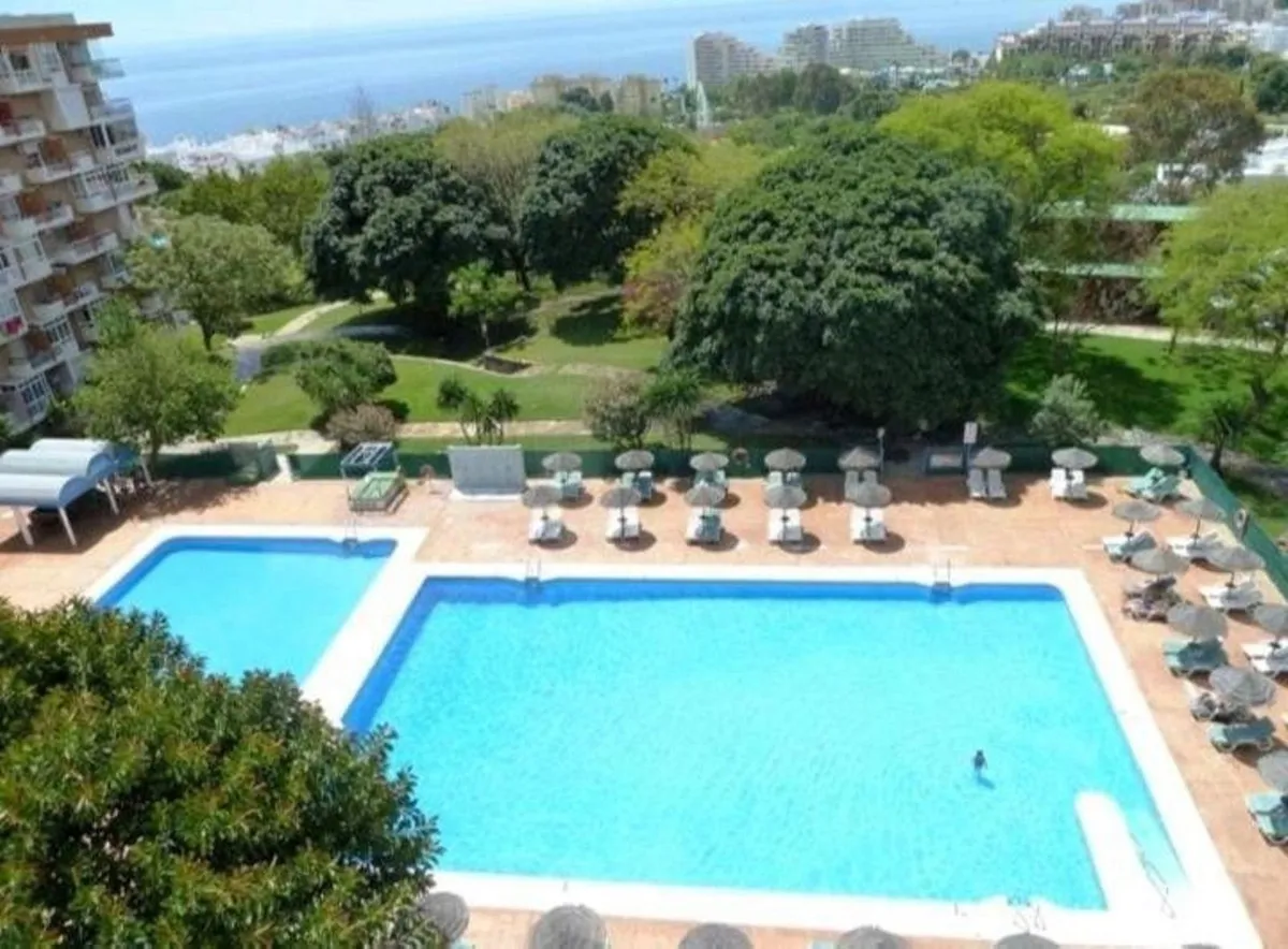 0fdf2493-3b04-4dfb-9ce3-37cb83c5762c