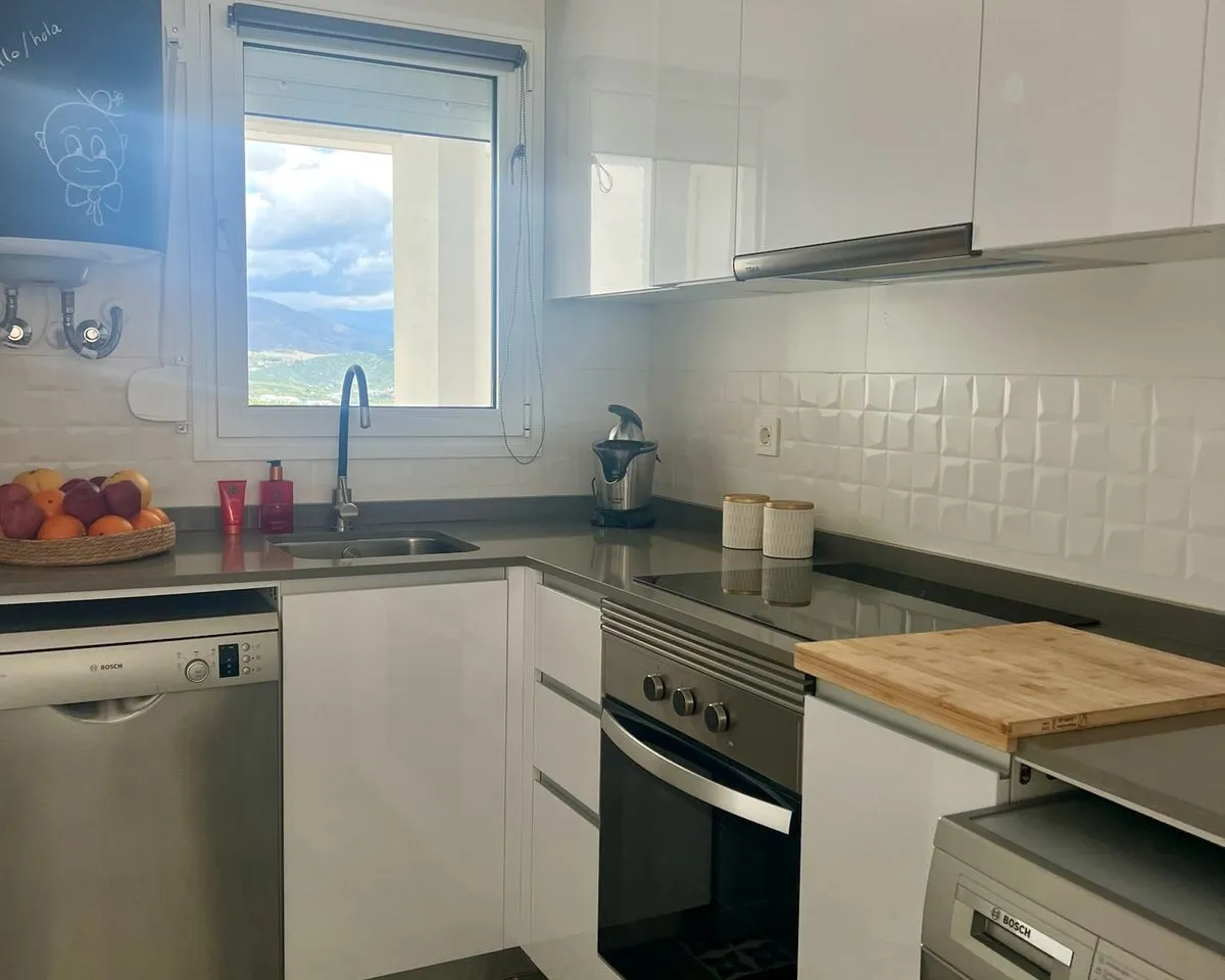 32ca115b-75bb-4070-9e2d-b801cb613430