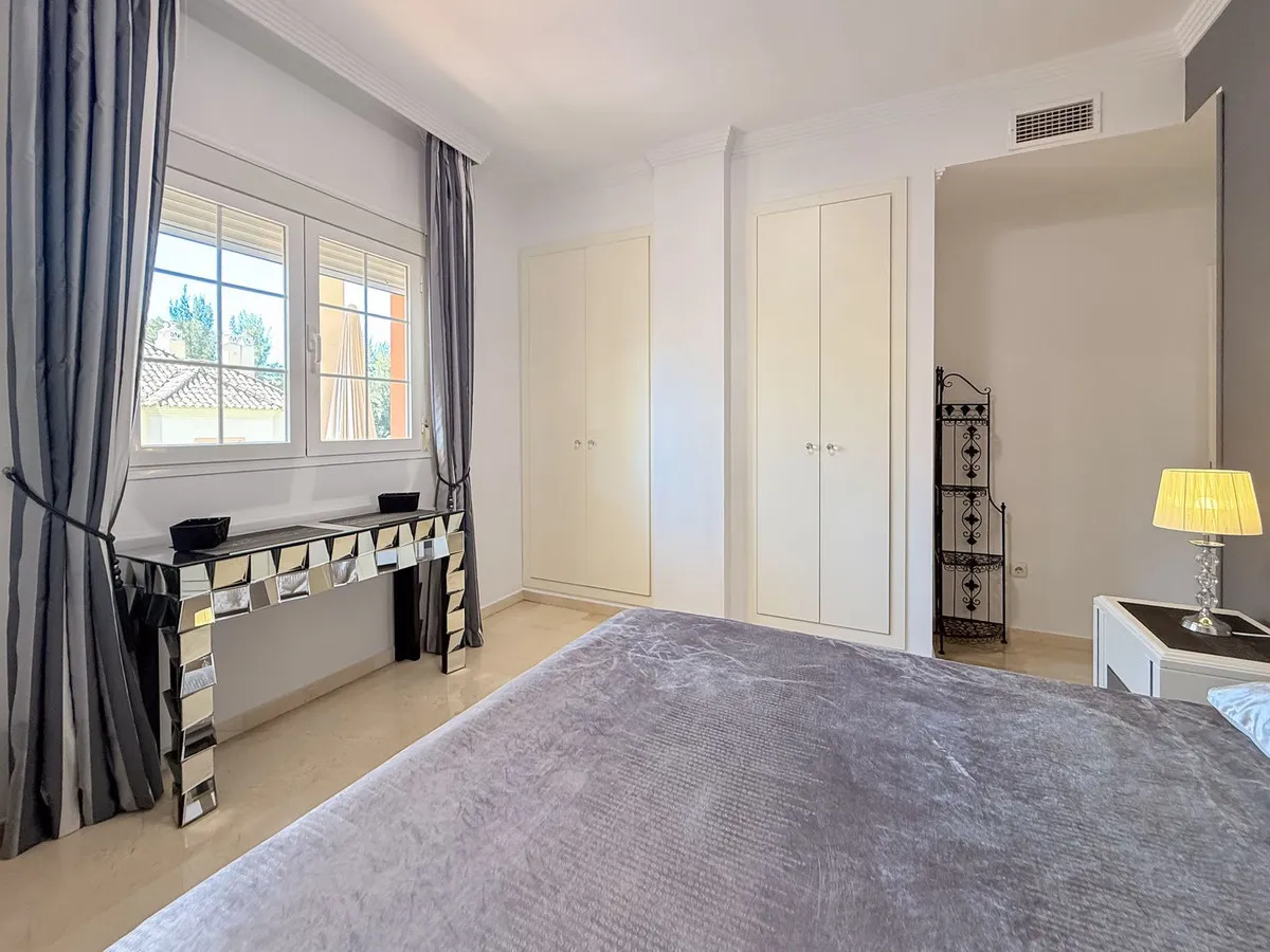 9b32ebb8-1600-48ef-93b7-a7e8f14ecf0f