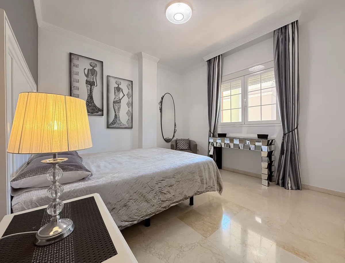 e4a2dc01-1557-4f28-af05-c027b728709a