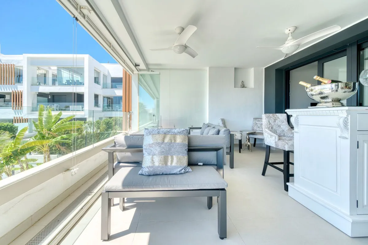 1c1f9d9b-12bc-4b42-9597-22368cd06122