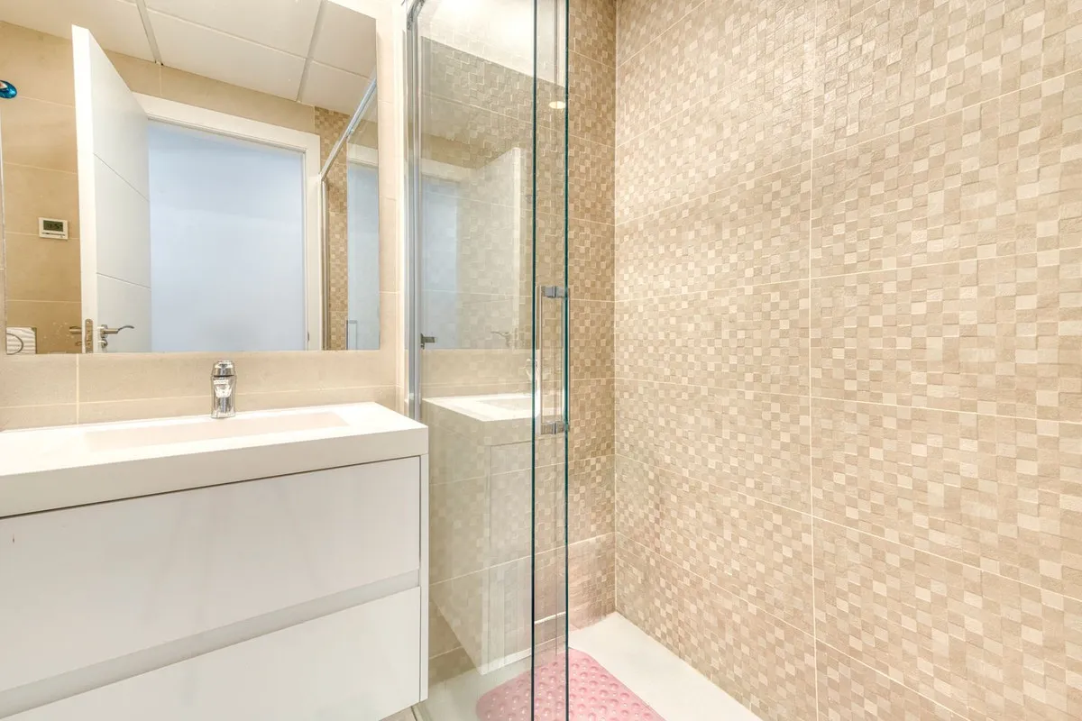 a871fa17-6f5a-43b1-ae42-363598b023e3