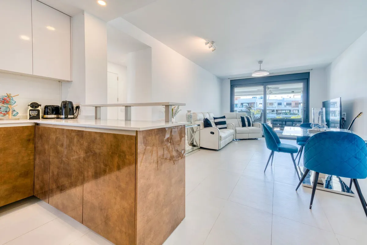 b99a8d4f-d5eb-4da1-8f89-05c0a407662a