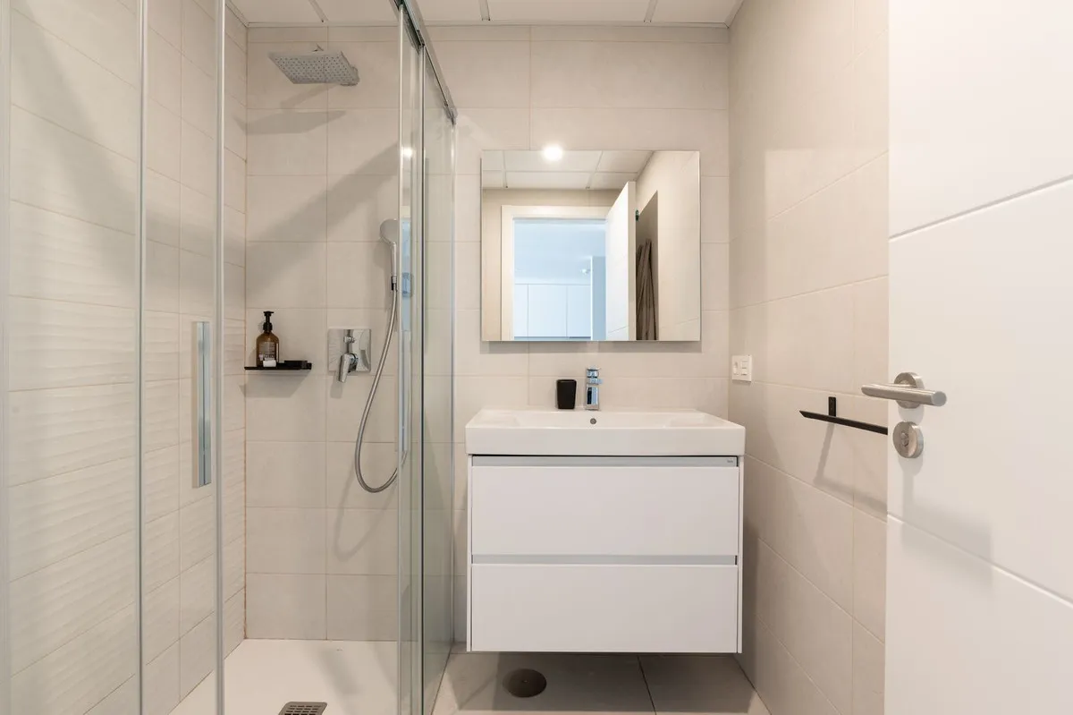 033ba3e8-7934-464a-958d-95201b74c20f