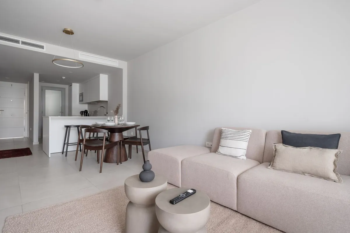 325a856a-e052-4fdc-a80d-e00b49792d29