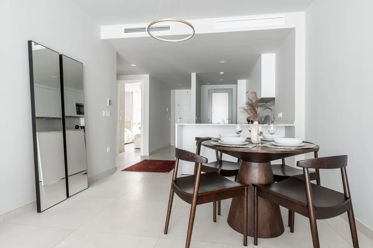 79e7fd26-e9a6-4b80-9954-3f05f9e5c75d