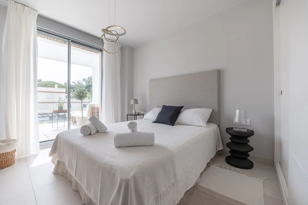 f72386a3-16e3-40b4-8cd8-a7e855a37dc2