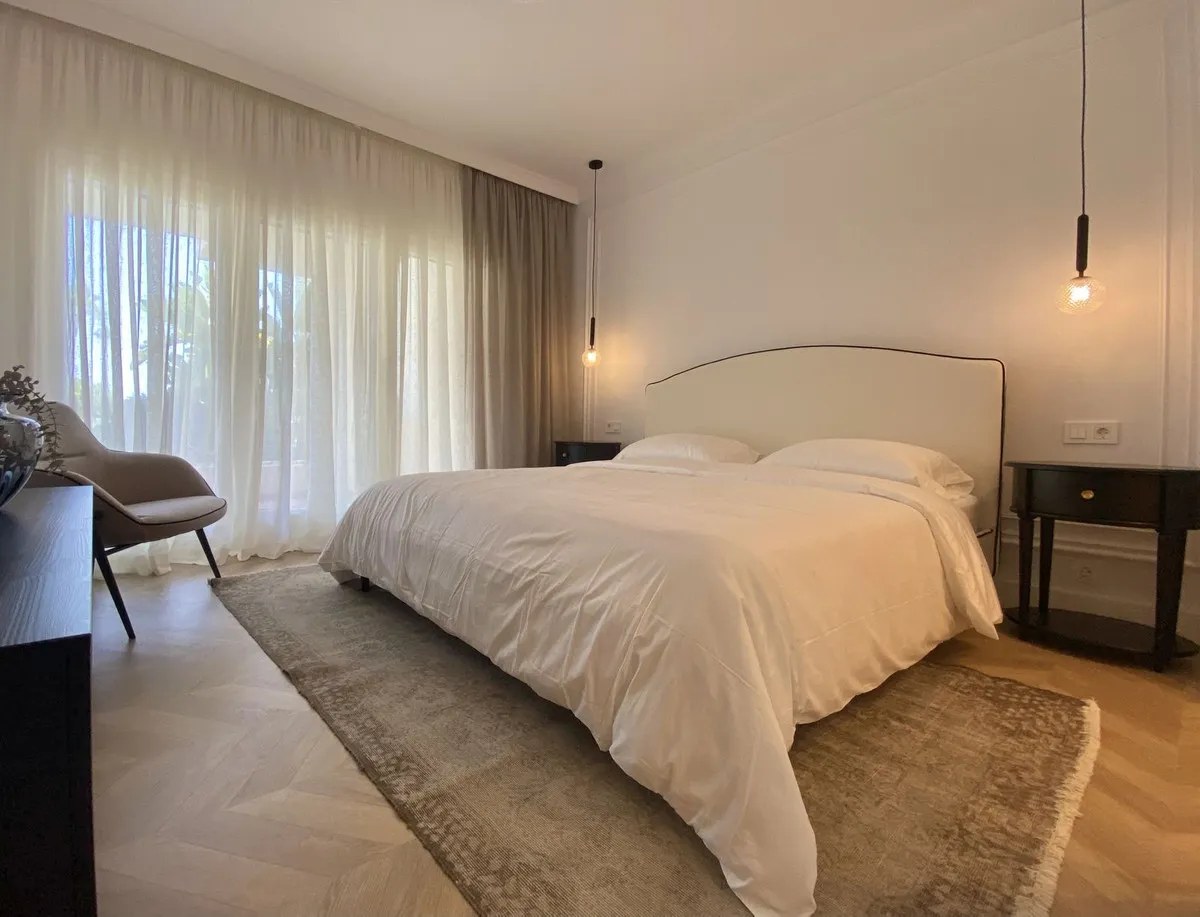 55505761-35d2-49a5-8004-6e3fe8ffbb90