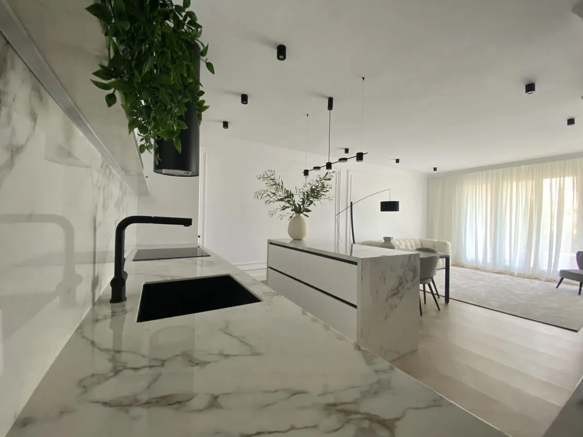 611c543c-a61b-4bbc-af56-0cf34573162d