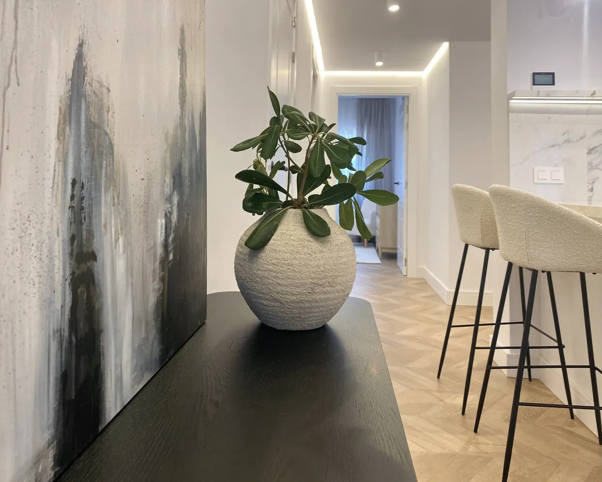 6f65a4f5-a3f4-4e93-944c-95c9af8ab08c