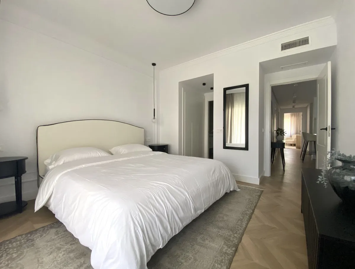 8d3ae344-f467-4110-9970-74ba2e102dd4