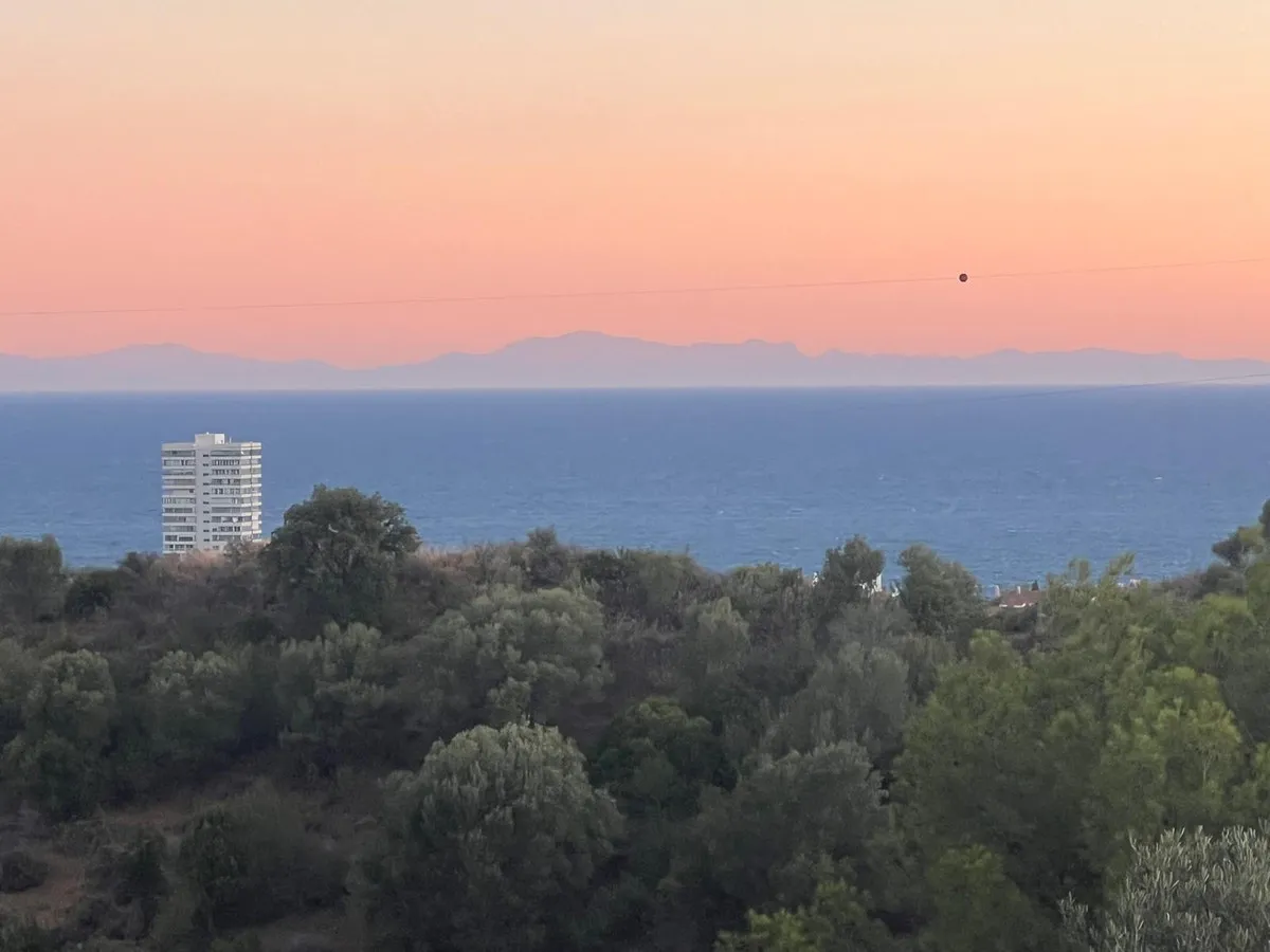 1d90b11e-3e97-4d9d-9ddf-6fea06072dbf