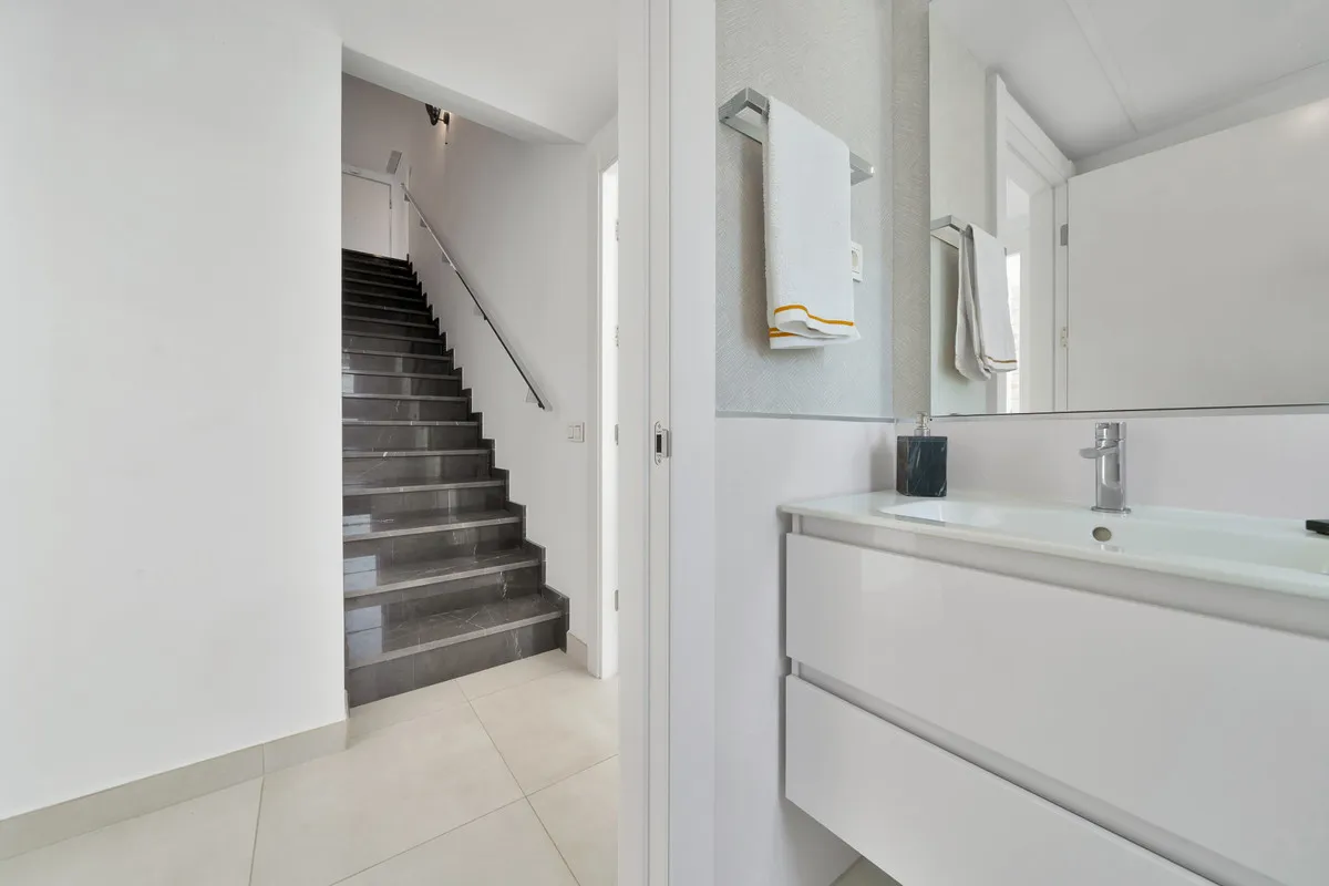 5eb63c76-8c76-42fb-99f8-09fa90e7c50e