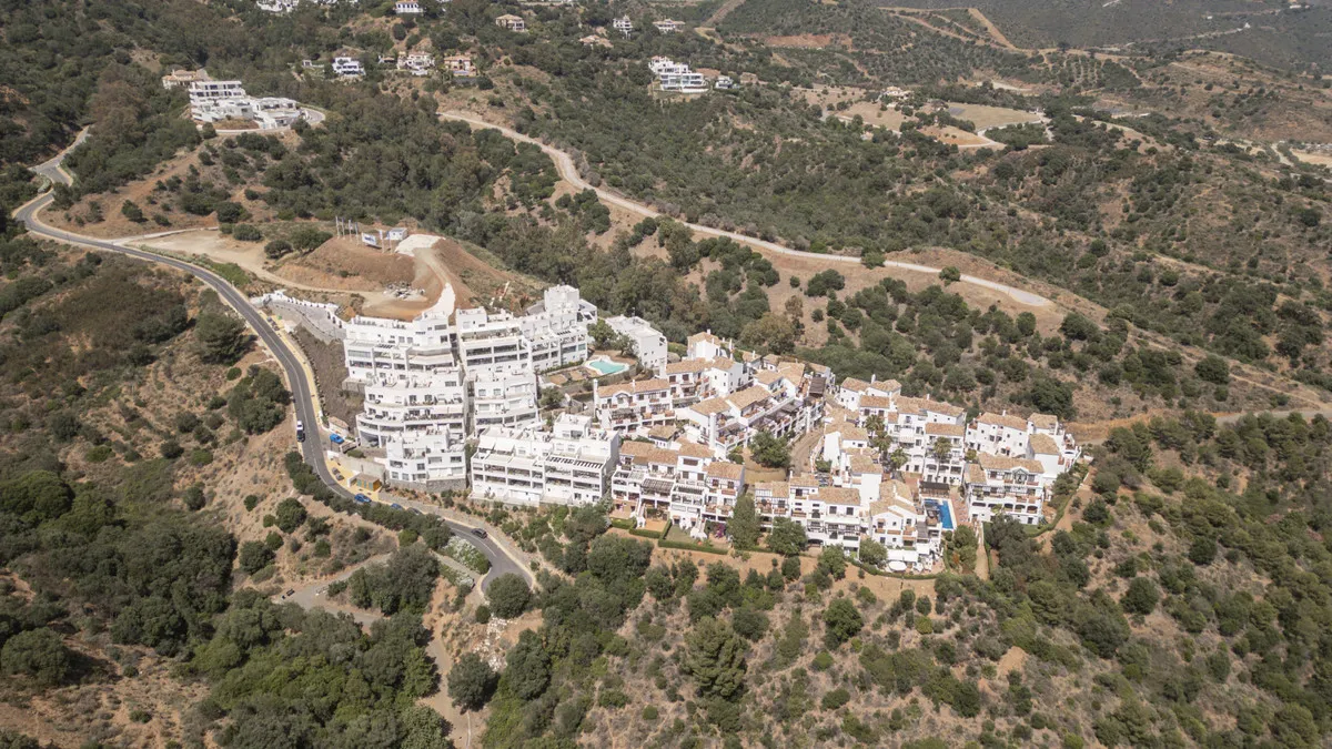 8854dc58-0bae-4df8-9f50-7e9d7685ad13