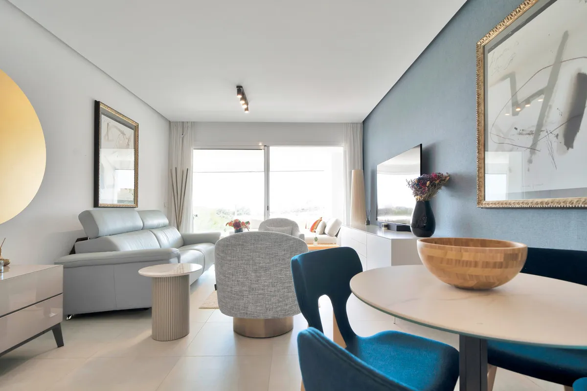 910cfbdc-f709-4d13-b813-6107077a6f5d