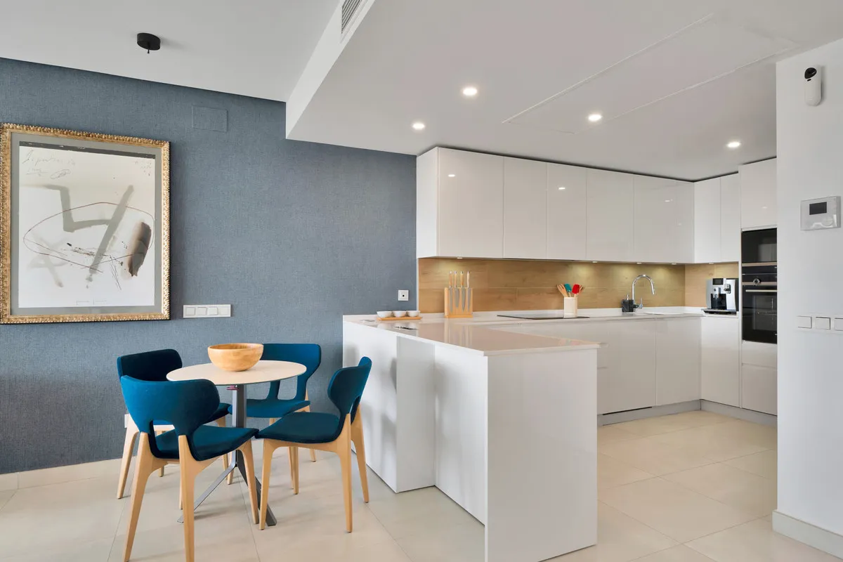 b211c710-87fe-484c-b1be-2f1efc7d431b