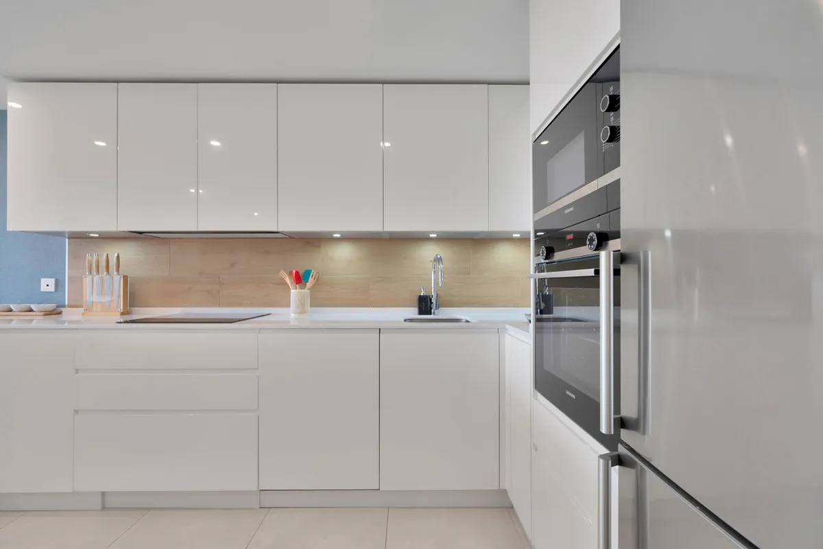 f1272478-aa64-4759-a90d-dbdc15b1ebe1