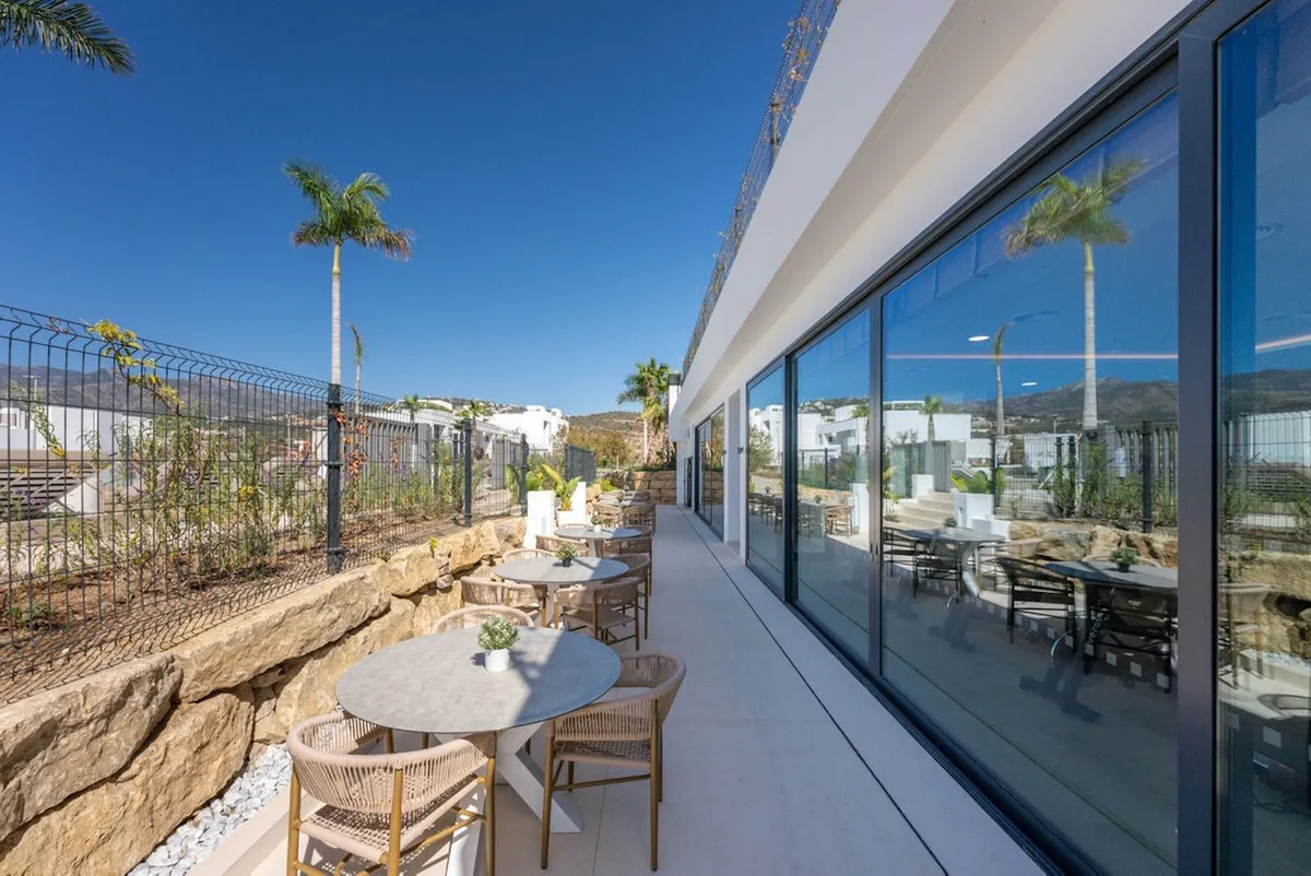 34192e96-975f-4f56-a53b-680923c258f5