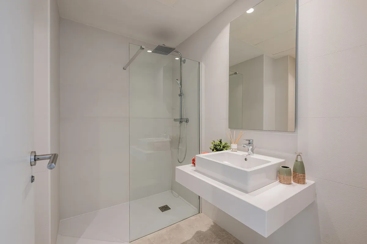 f14a1169-7e66-438e-8e4a-dbe24ece6768