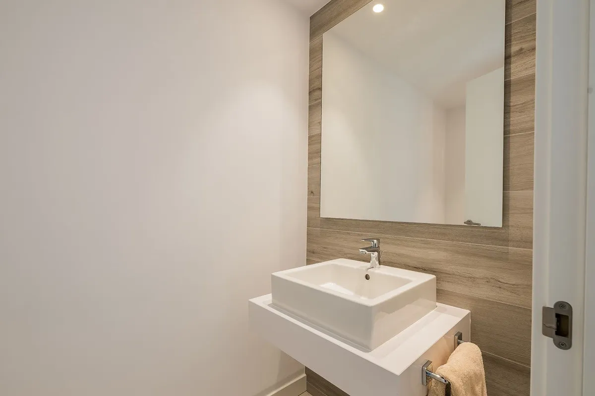 f9e3511f-f735-467d-8be9-a21b4ce66605