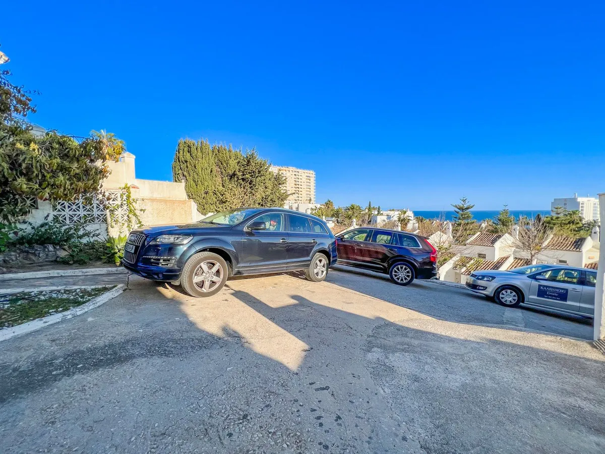 19997577-9893-4c73-8f23-8181ecc2b50c