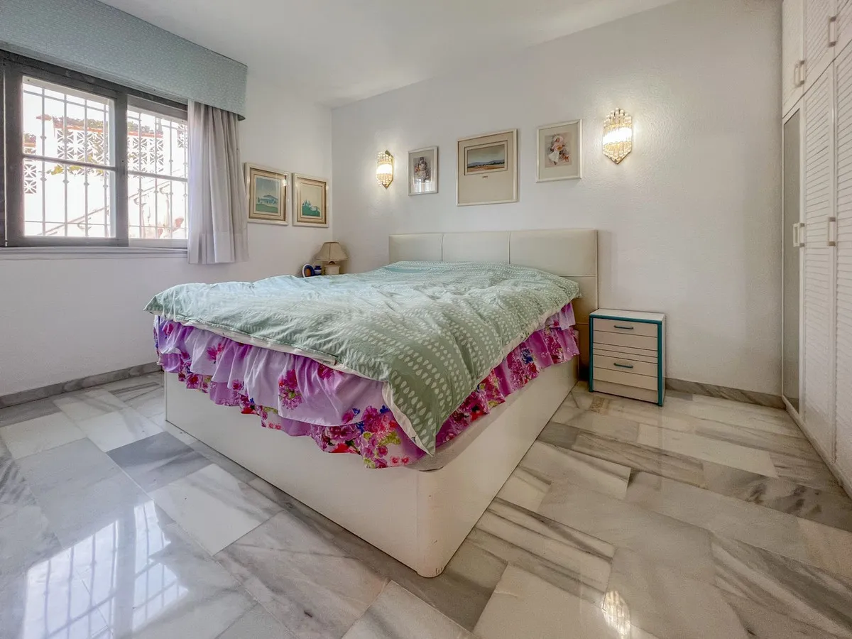 1f9fac03-6b39-4cd0-a050-af7a8405a0c5