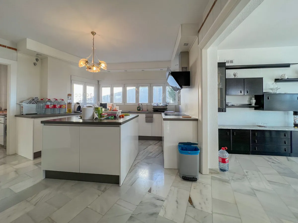 43803f93-d4ae-4f48-9088-be72b6b2cf93