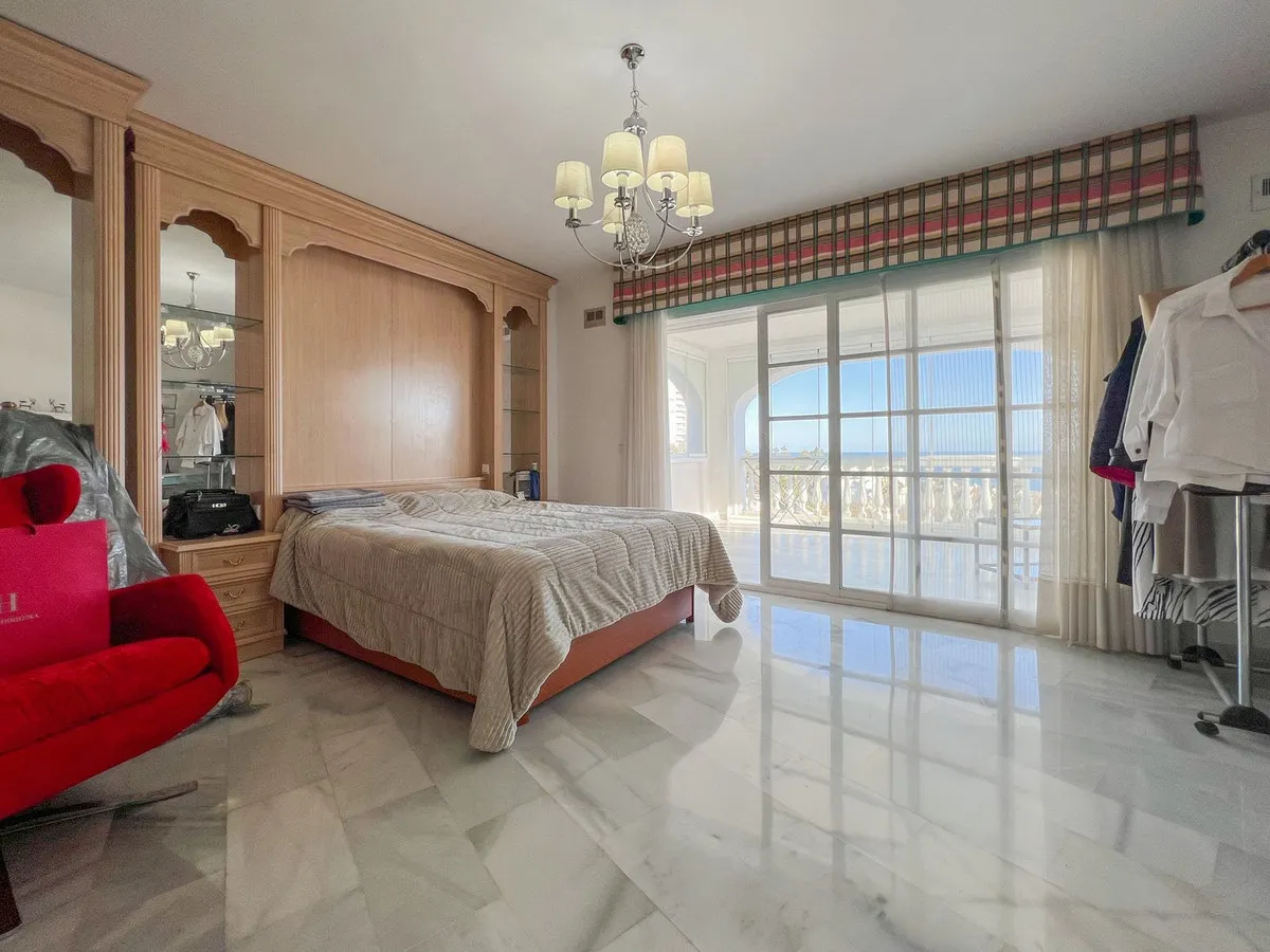 678f7039-b78e-4368-a7cf-c8e35a7039f8