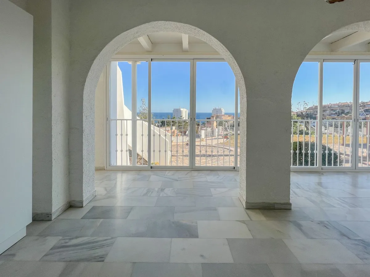 a6cef0c9-6074-47be-aef9-d946fd1d5442