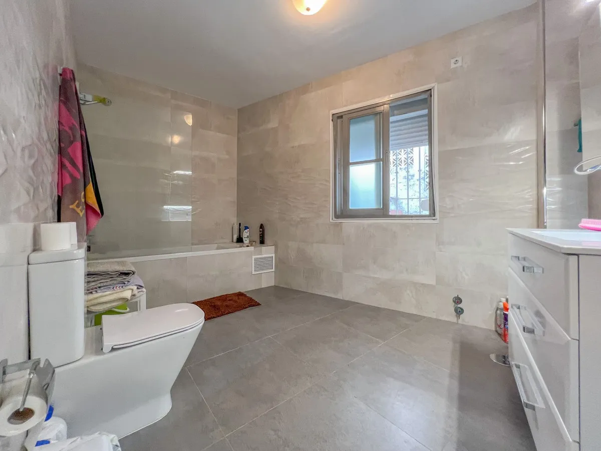 bf3362f3-4df0-49ad-a8c6-abbee8948d84