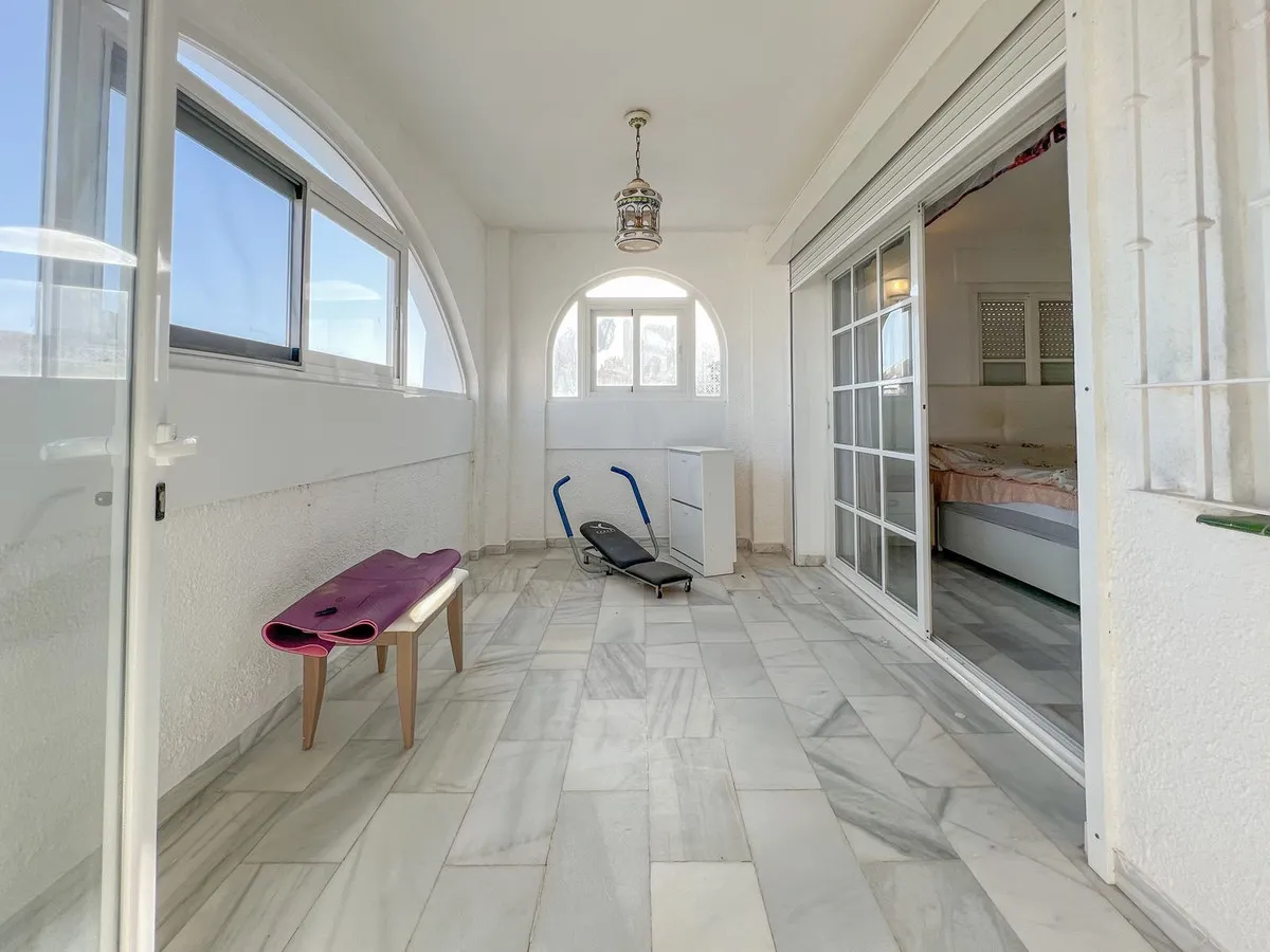 f91e67d1-12a5-46b2-ad00-09ba57bd458e