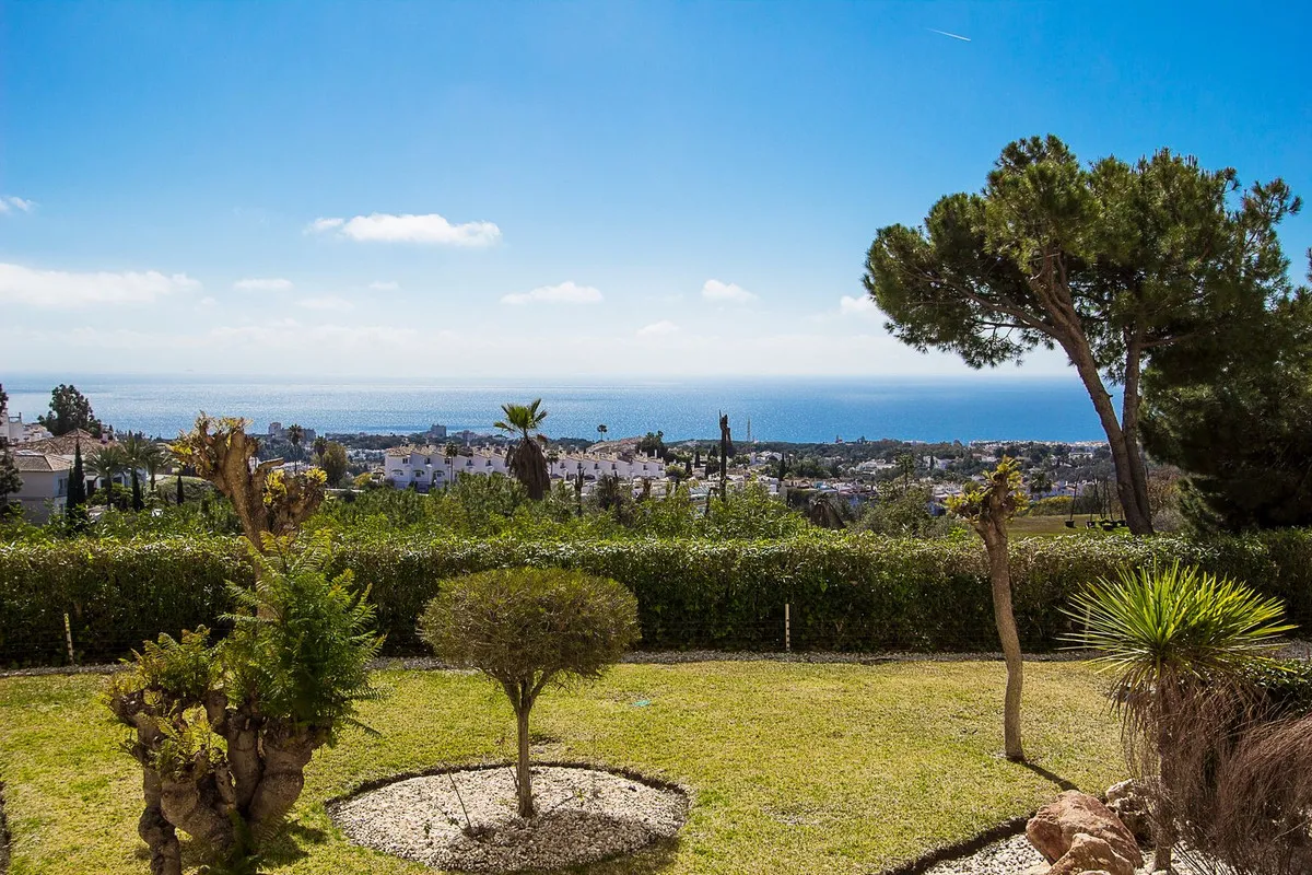 0f2a2c4e-e7b6-42bb-8d0b-65cc38e073bb