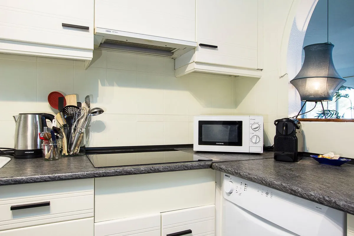 1830ec80-bb81-4020-8334-6a85fc6c5850