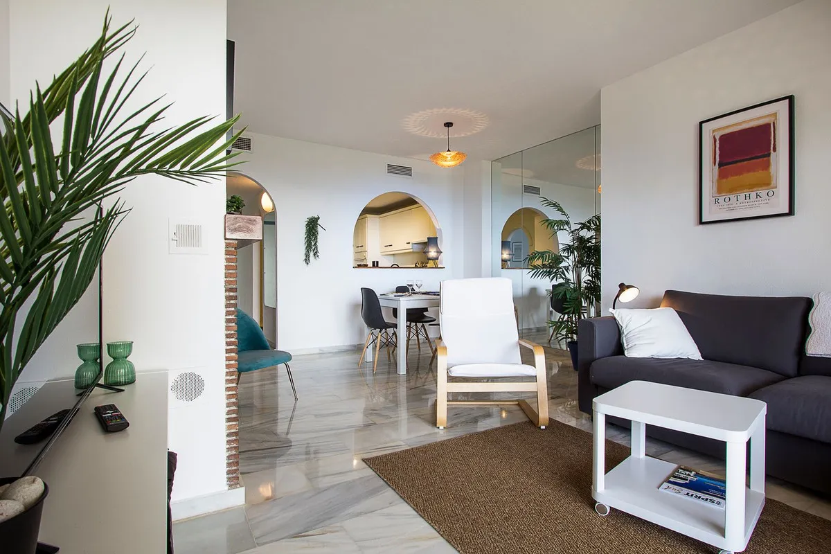 1ce74085-cac9-430a-aa6f-5ae933ab9f62