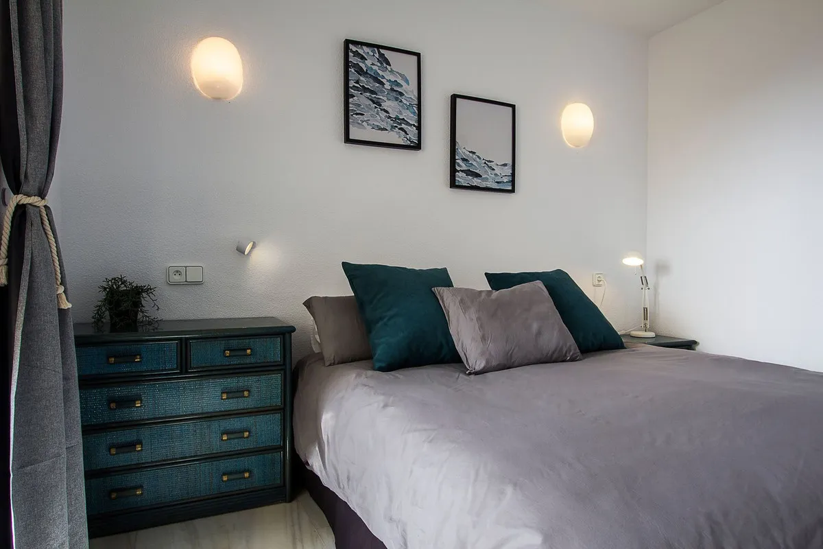 235b5707-b1c5-48f4-8eda-e7102607df80