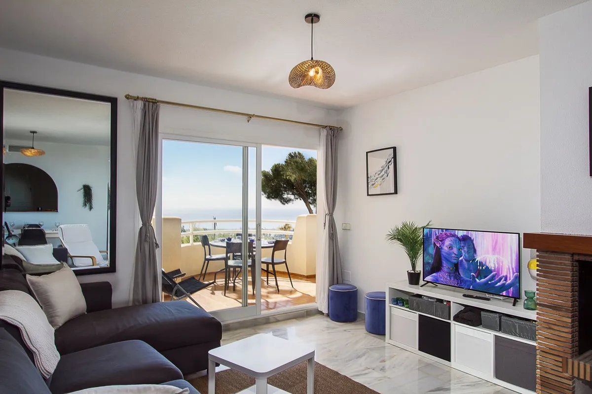 79fea442-6fa3-4aab-baff-3e850de80a40