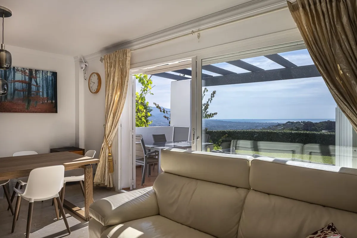 2c6b3e57-95c9-47bc-84b5-ce222dec27ab