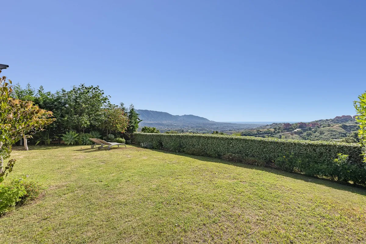 b7d9edbb-7f41-4953-b429-b82e76f62a32